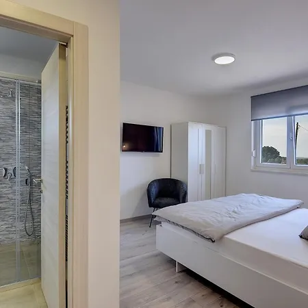 Сasa de vacaciones House With A Parking Space Valtura, - 22784 *