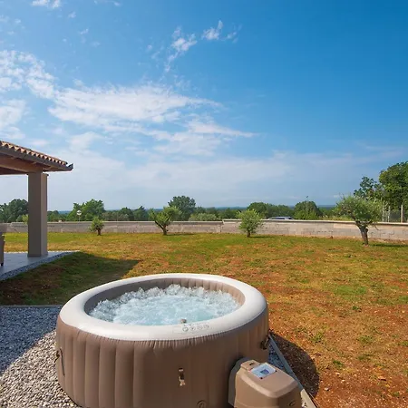 House With A Parking Space Valtura, - 22784 Casa vacanze