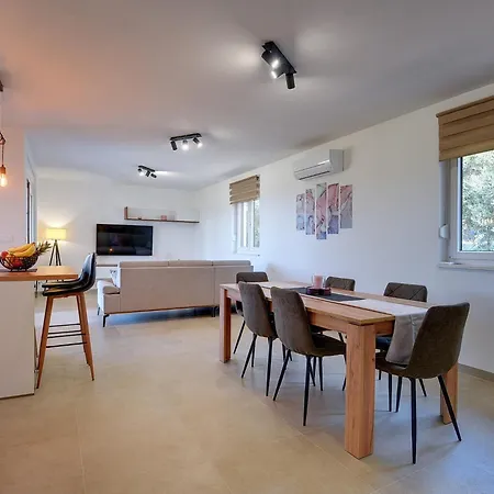 Casa vacanze House With A Parking Space Valtura, - 22784